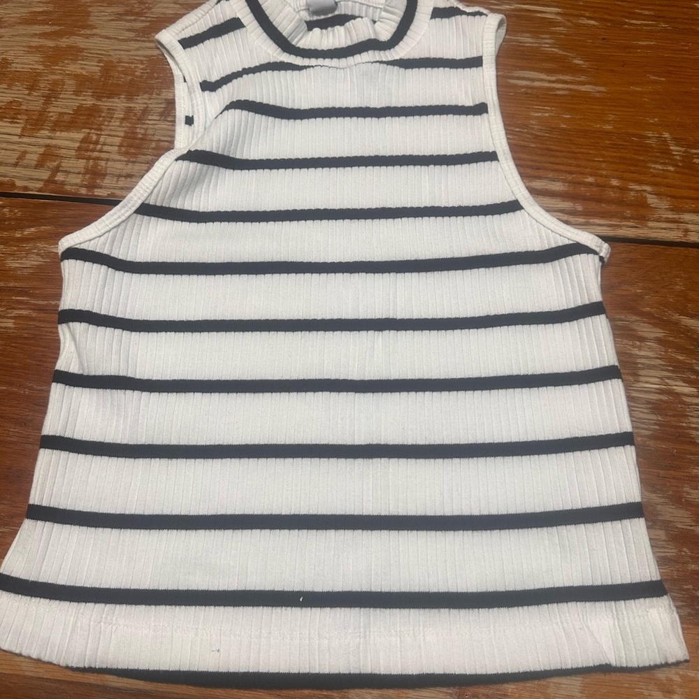 Old Navy Black and White Ribbed Tank